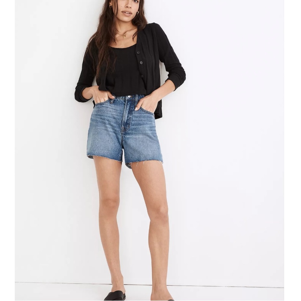 Madewell The Curvy Perfect Jean Short in Burnett Wash: TENCEL™ Denim Edition - Picture 2 of 8
